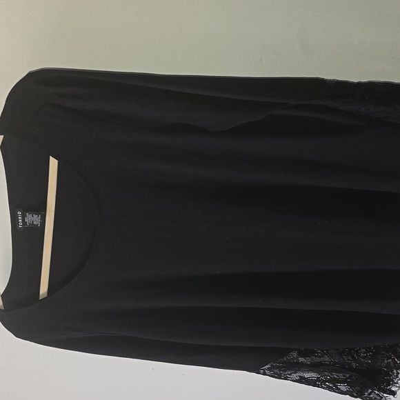 Torrid Black Lace Sleeve Blouse Size 14-16 (2) - Picture 6 of 6